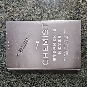 The Chemist - Stephanie Meyer